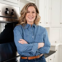 Dasha Sollys Bake Shop Owner